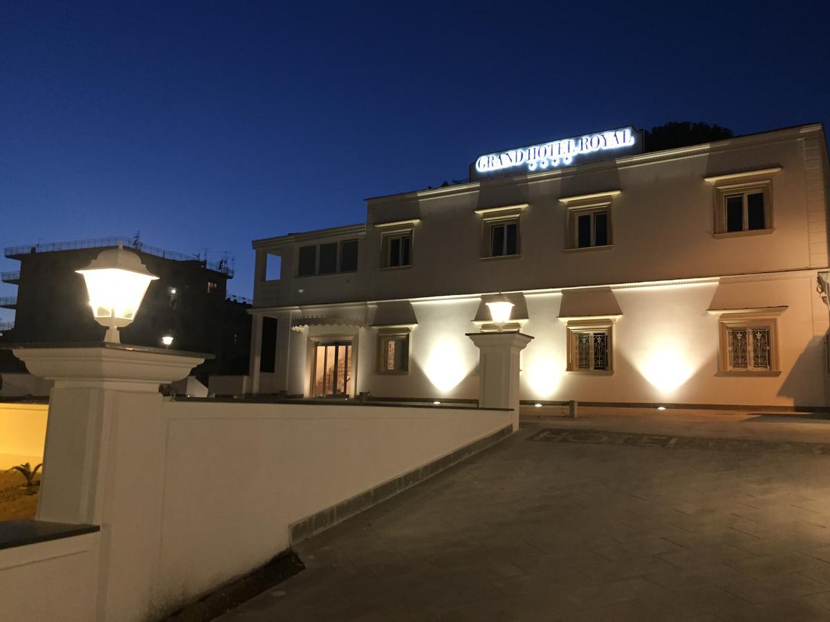 Grand Hotel Royal Помпеи Экстерьер фото